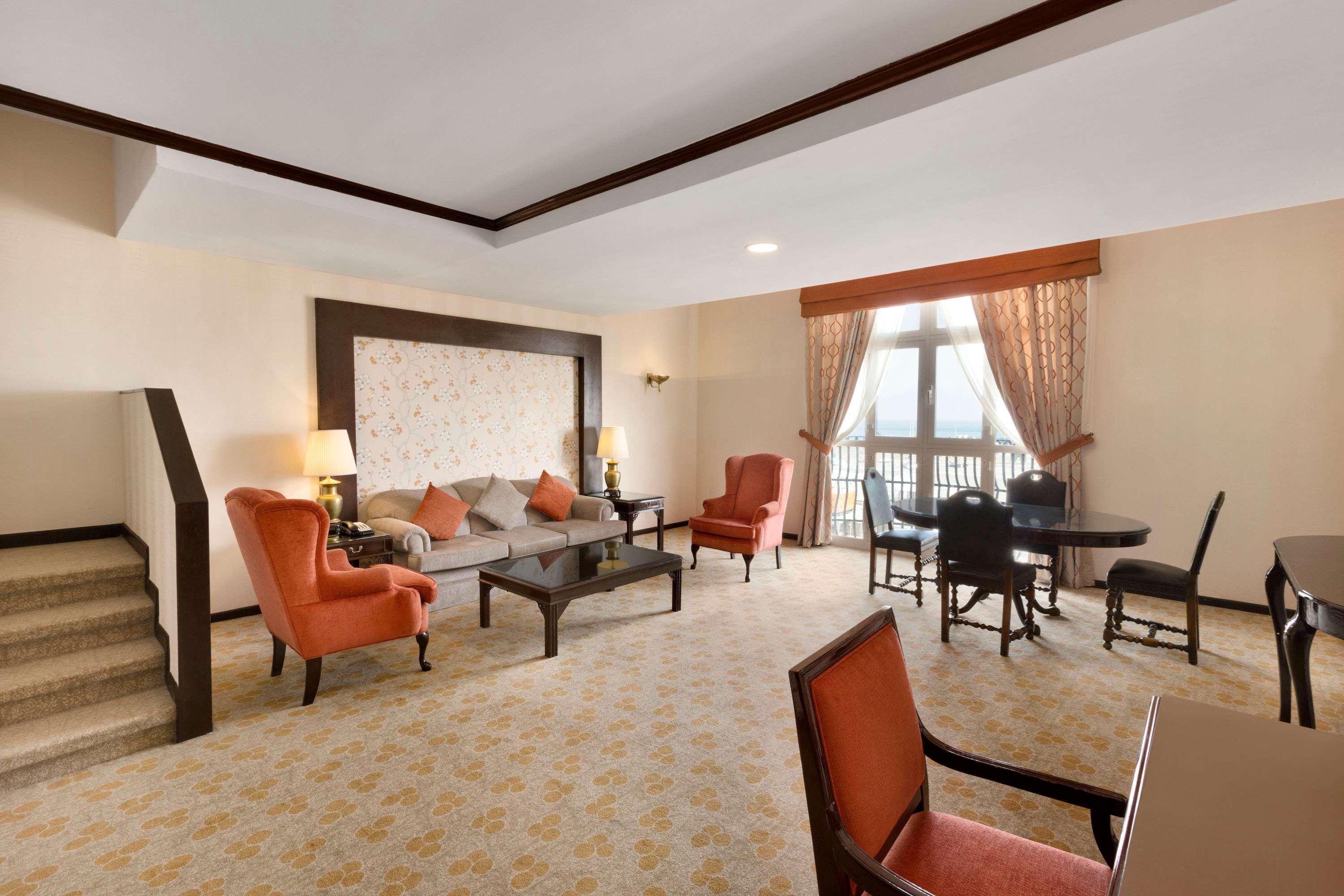 Hawthorn Suites By Wyndham Al-Khobar Eksteriør bilde