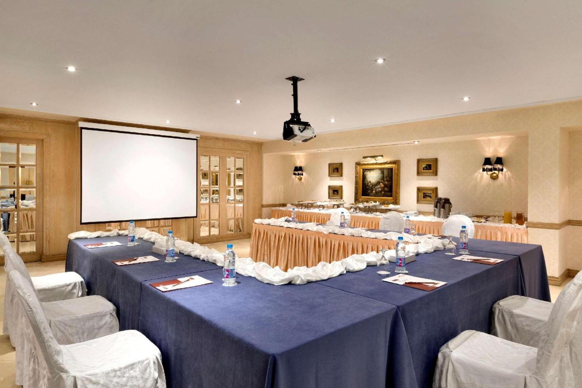Hawthorn Suites By Wyndham Al-Khobar Eksteriør bilde