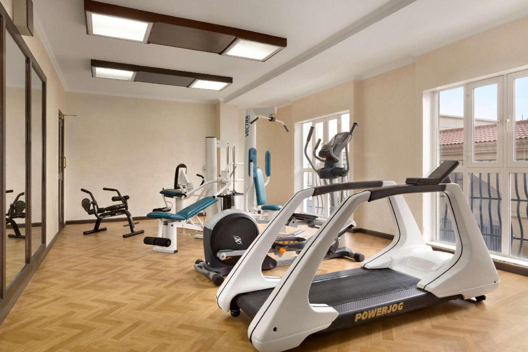 Hawthorn Suites By Wyndham Al-Khobar Eksteriør bilde